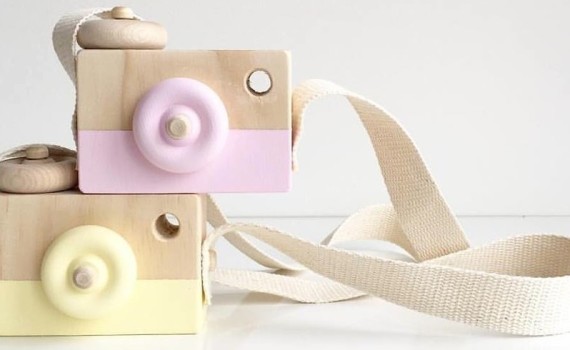 Behind-the-Trees-Wooden-Toy-Camera-Fushia-Falls-Oh-My-Golly-Gosh-product-image Behind-the-Trees-Wooden-Toy-Camera-Fushia-Falls-Oh-My-Golly-Gosh-product-image